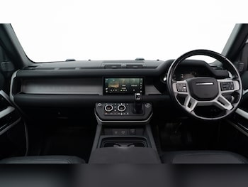 Used Land Rover Defender 2022 for sale - 75702625: Photo