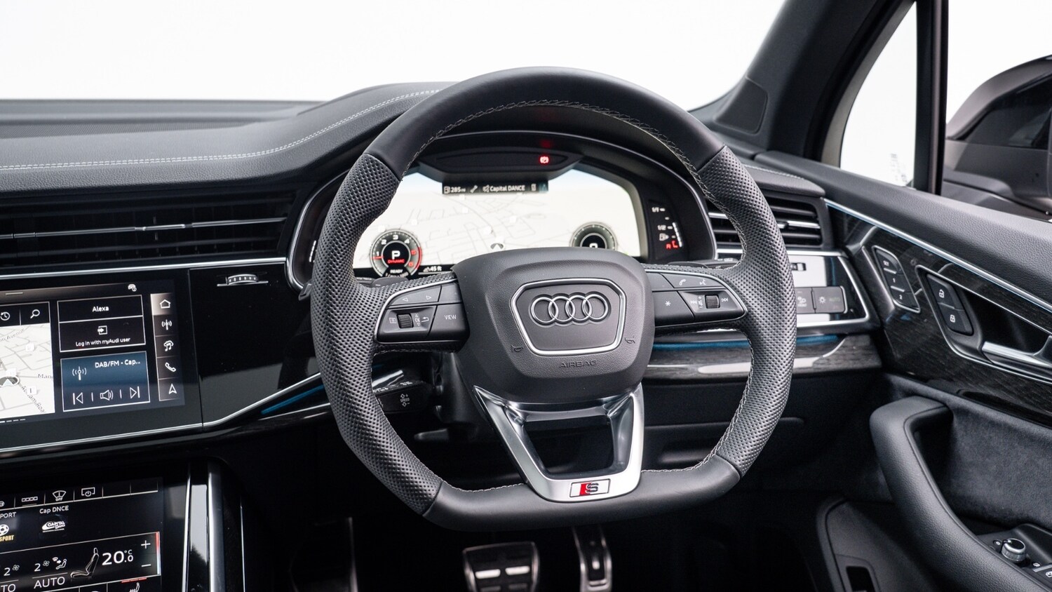 Used Audi Q7 2025 for sale - 77810126: Photo 16