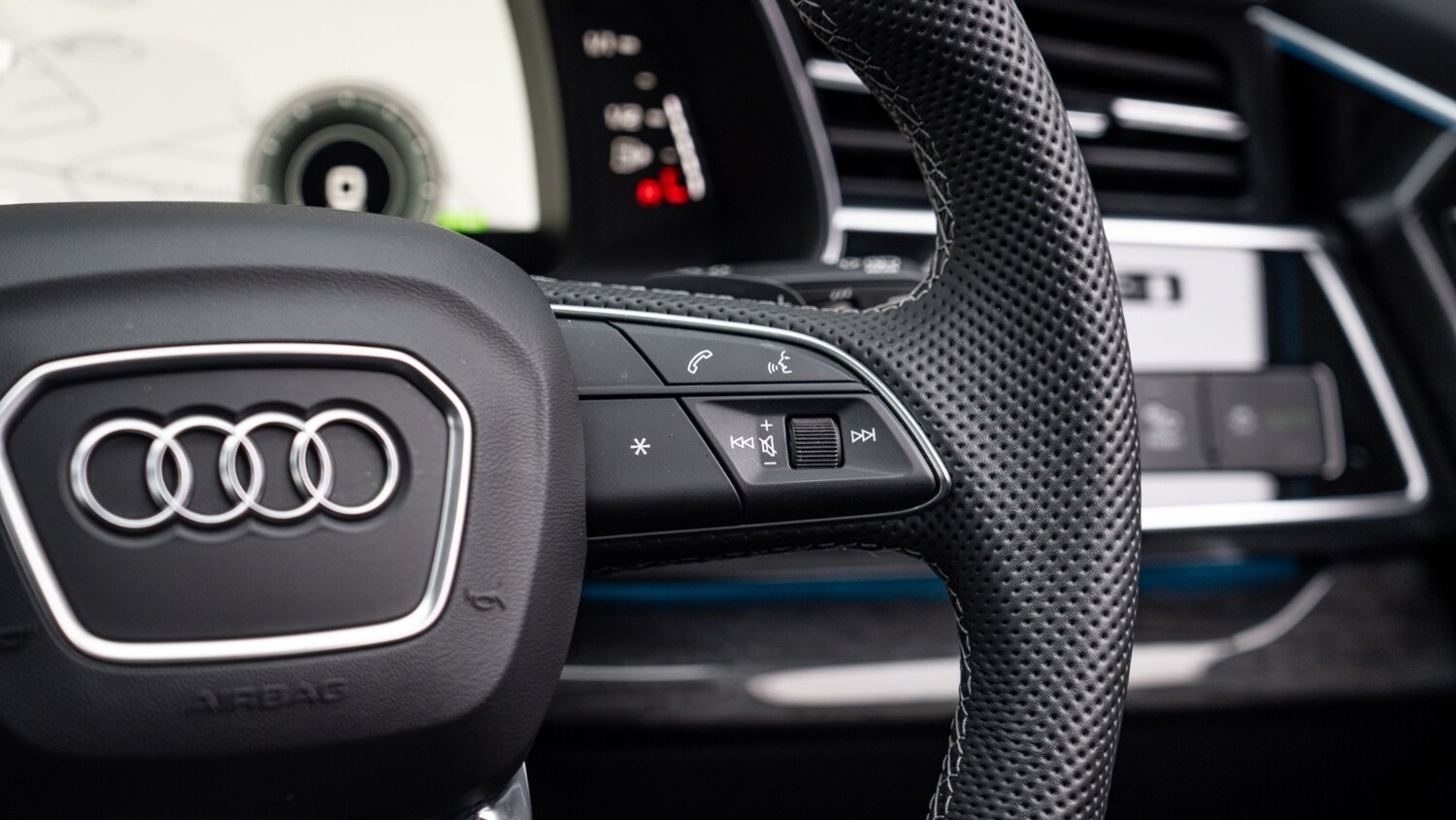 Used Audi Q7 2025 for sale - 77810126: Photo 18