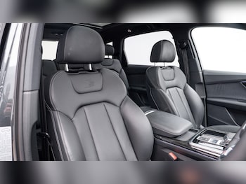 Used Audi Q7 2025 for sale - 77810126: Photo