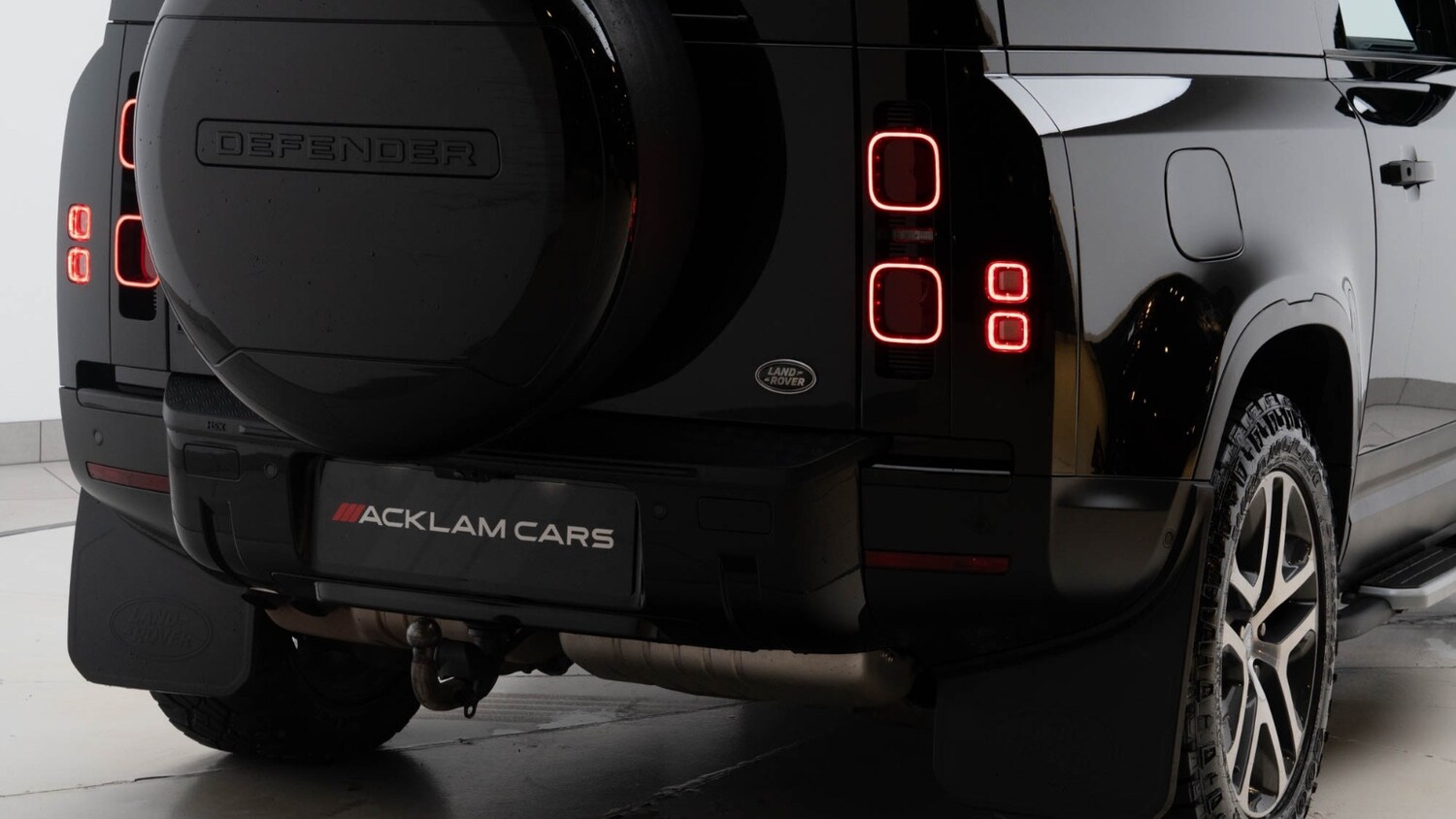 Used Land Rover Defender 2022 for sale - 76640185: Photo 12