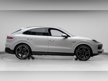 Used Porsche Cayenne 2022 for sale - 77803745: Photo