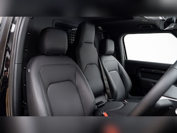 Used Land Rover Defender 2025 for sale - 78328661: Photo