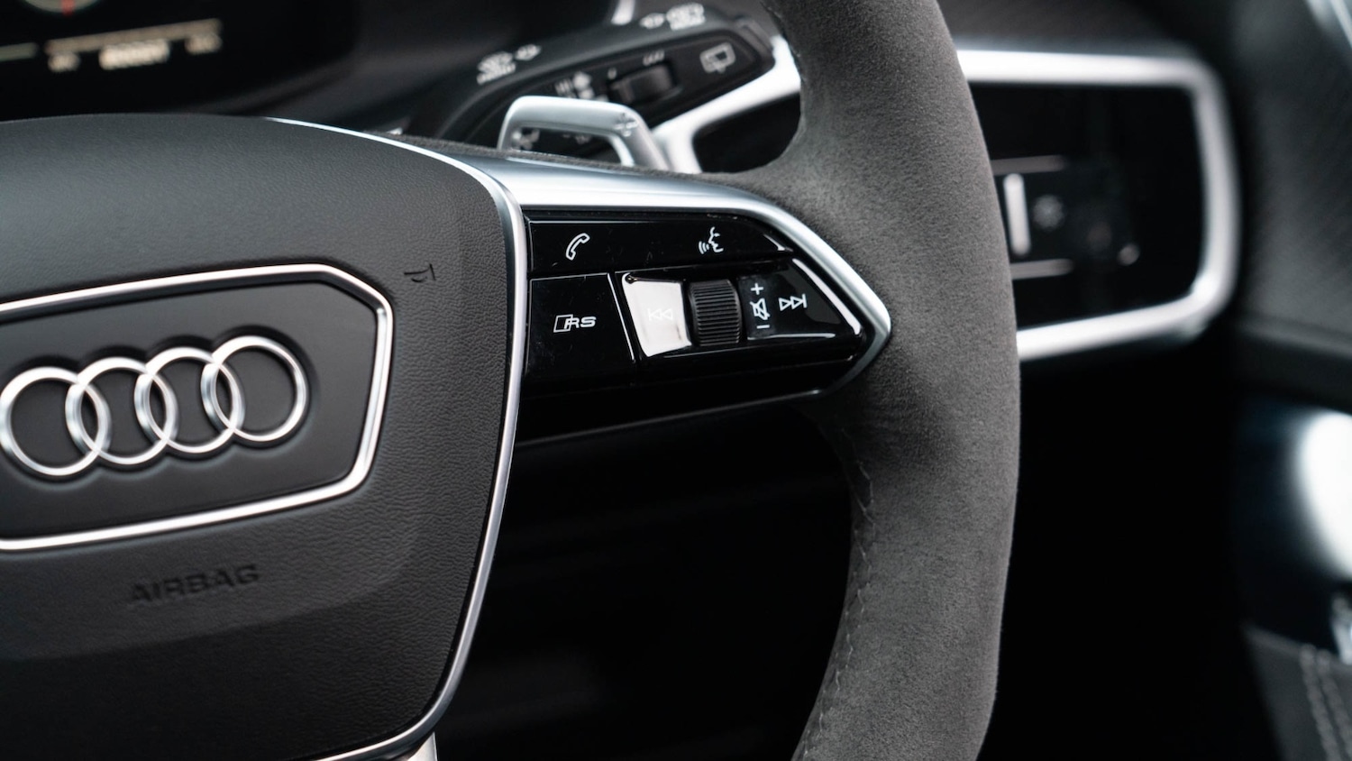 Used Audi RS6 2024 for sale - 76372775: Photo 16
