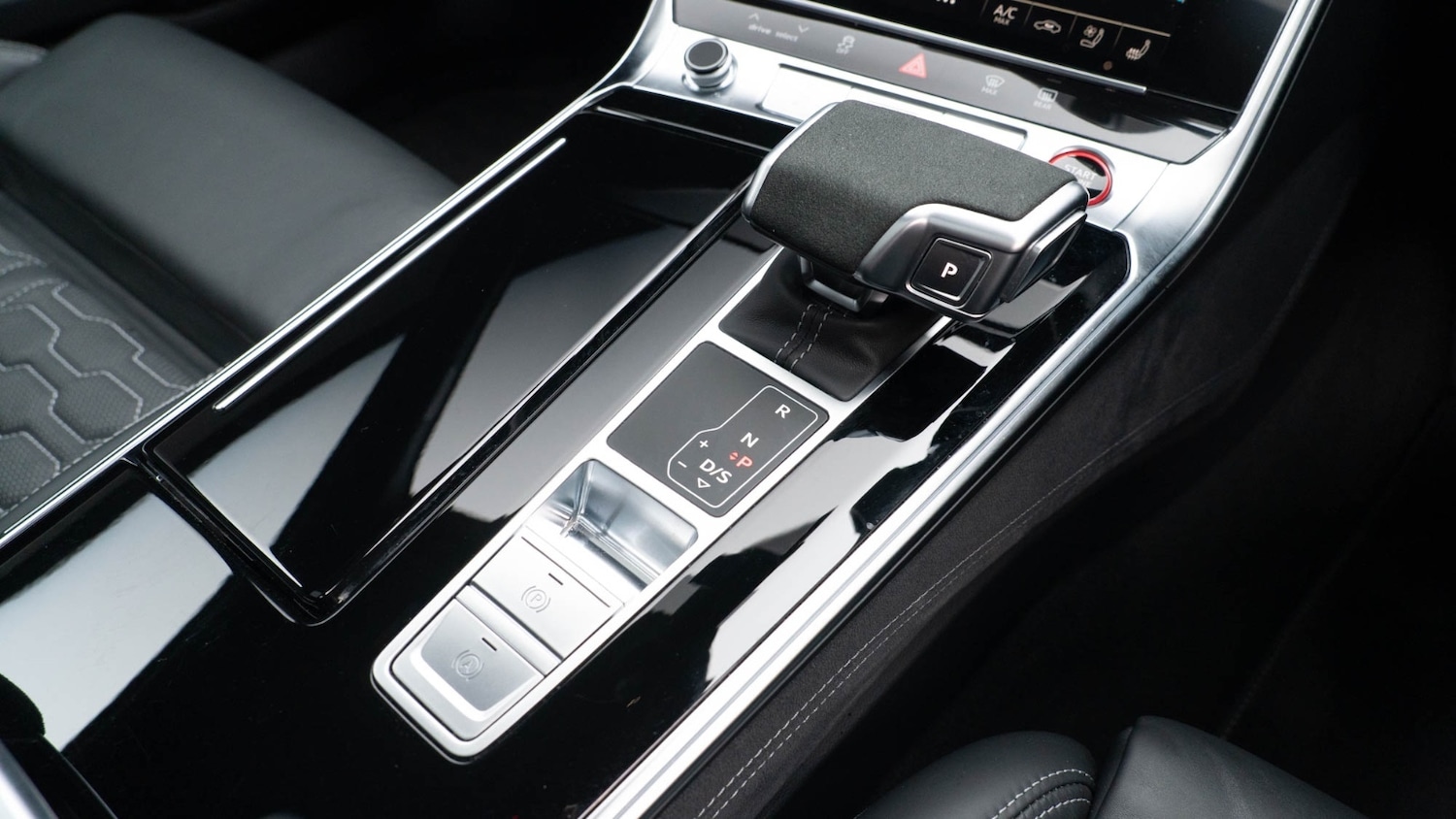 Used Audi RS6 2024 for sale - 76372775: Photo 17