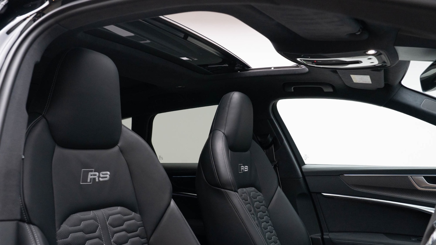 Used Audi RS6 2024 for sale - 76372775: Photo 28