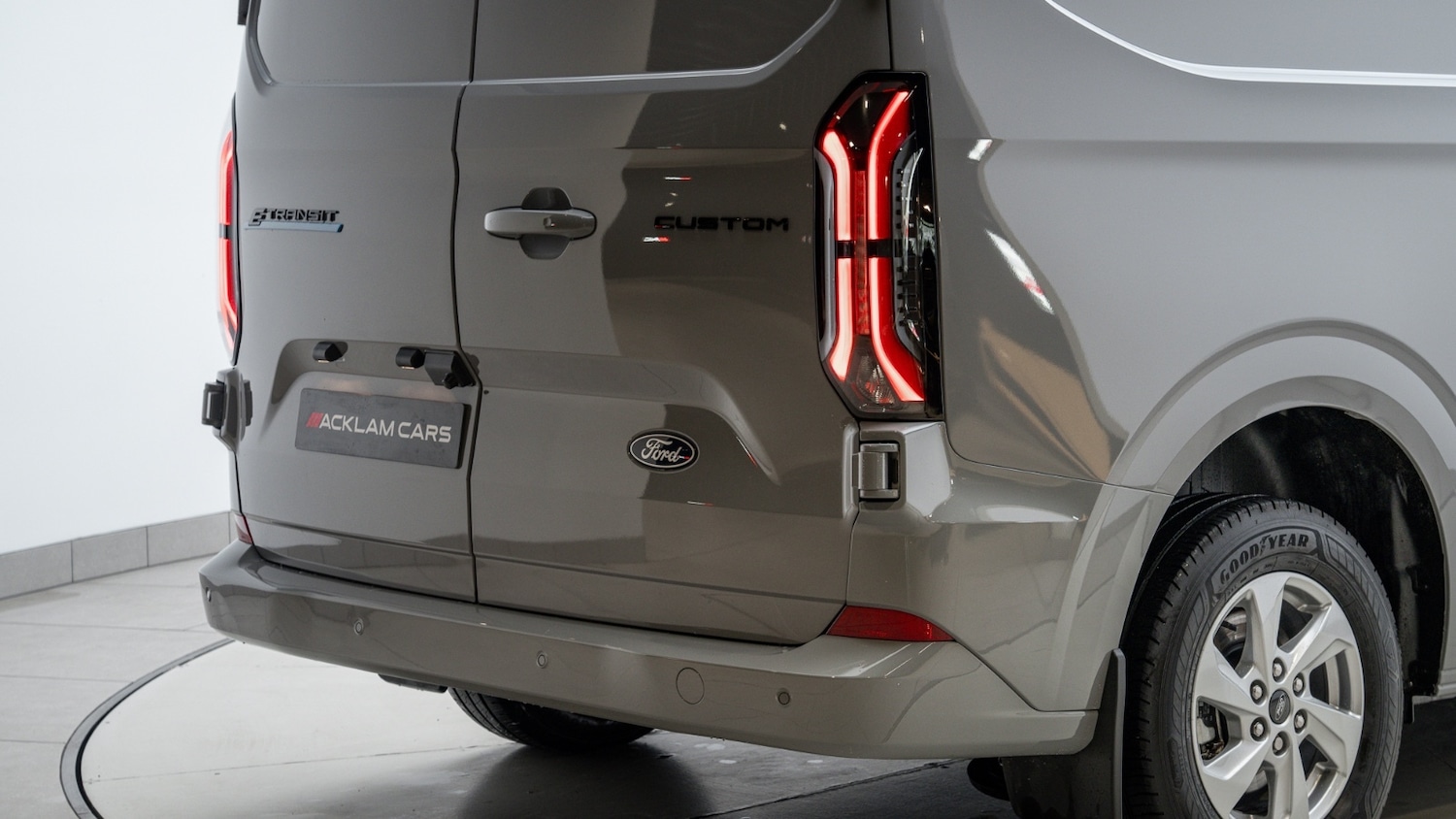 Used Ford E-Transit 2025 for sale - 77095364: Photo 32