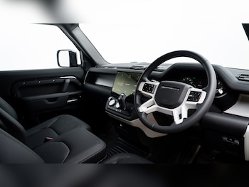 Used Land Rover Defender 2025 for sale - 78254962: Photo