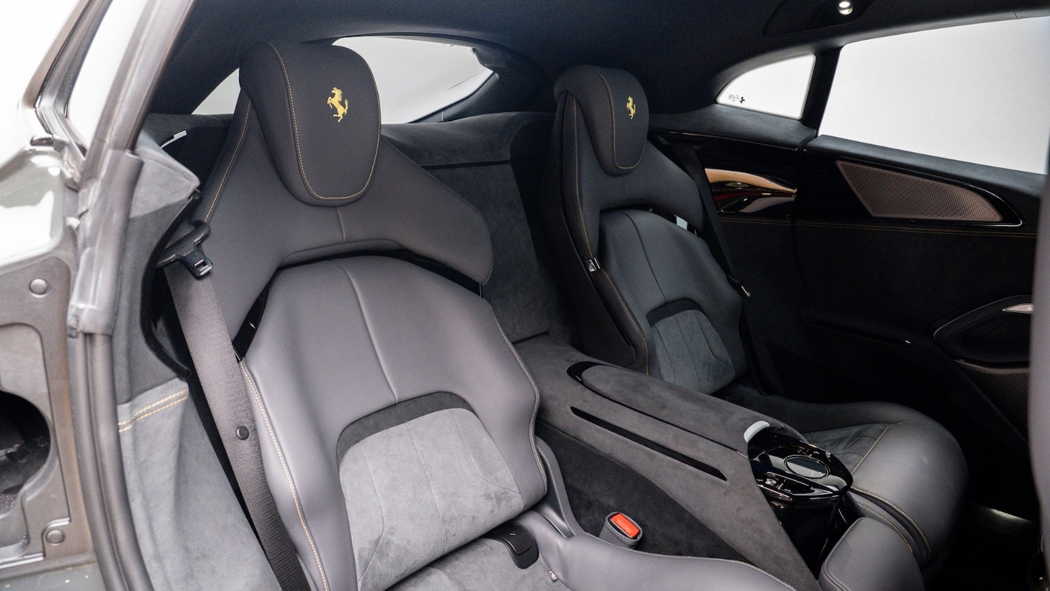 Used Ferrari Purosangue 2025 for sale - 78014433: Photo 12