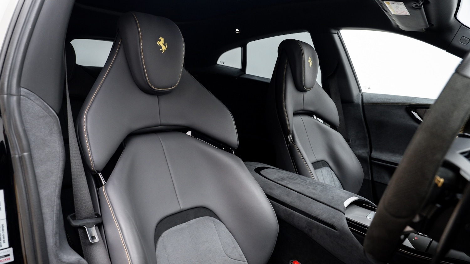 Used Ferrari Purosangue 2025 for sale - 78014433: Photo 4