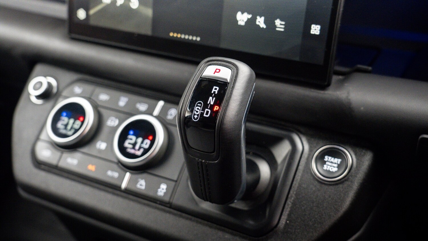 Used Land Rover Defender 2025 for sale - 77570037: Photo 18