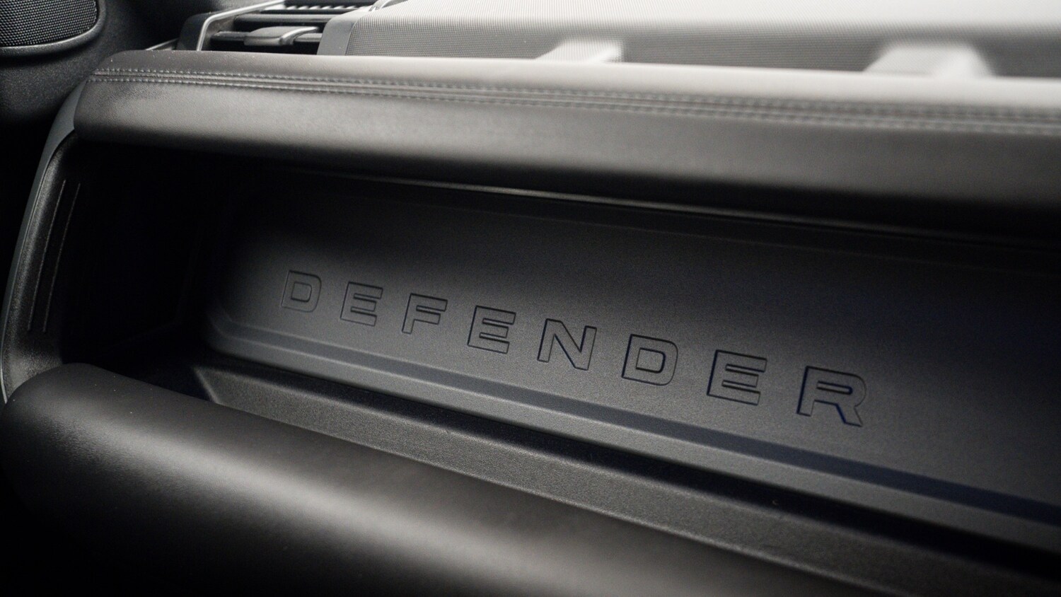 Used Land Rover Defender 2025 for sale - 77570037: Photo 19