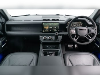 Used Land Rover Defender 2024 for sale - 76146243: Photo 2