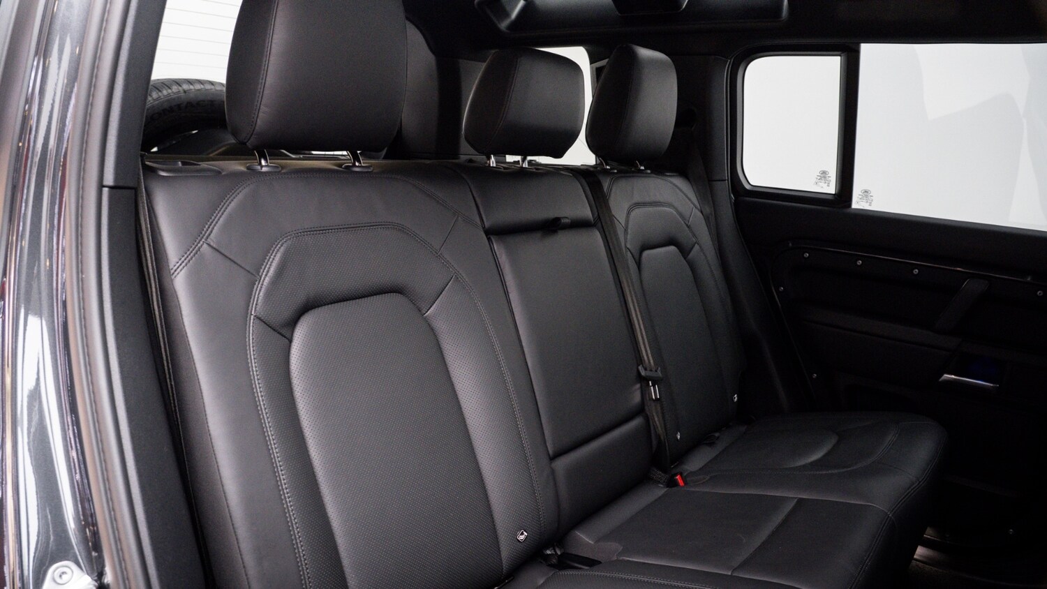 Used Land Rover Defender 2024 for sale - 77959981: Photo 11