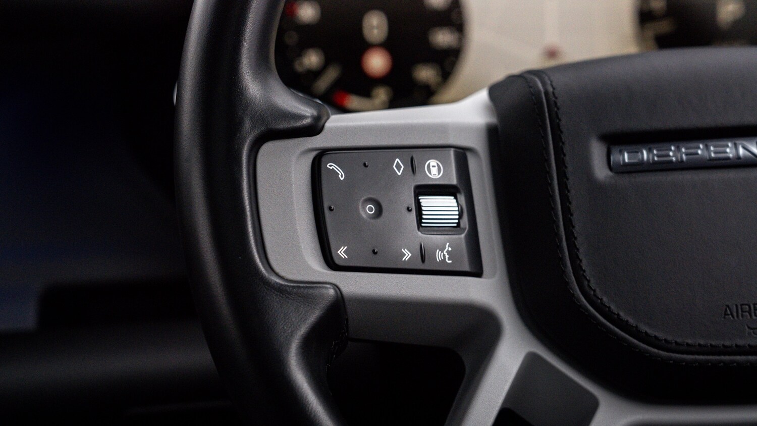 Used Land Rover Defender 2024 for sale - 77959981: Photo 14