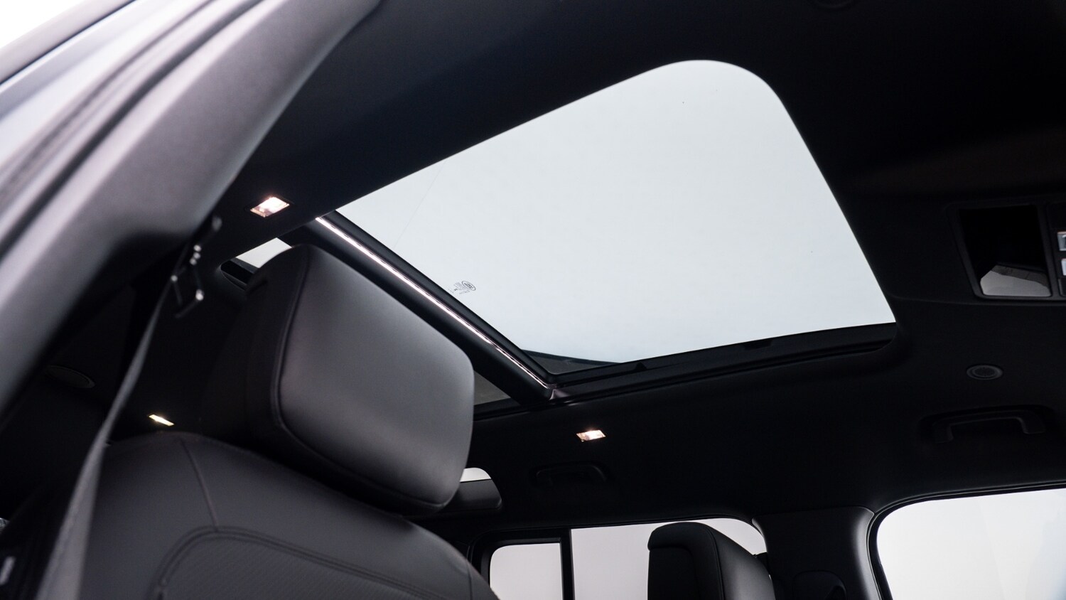 Used Land Rover Defender 2024 for sale - 77959981: Photo 27