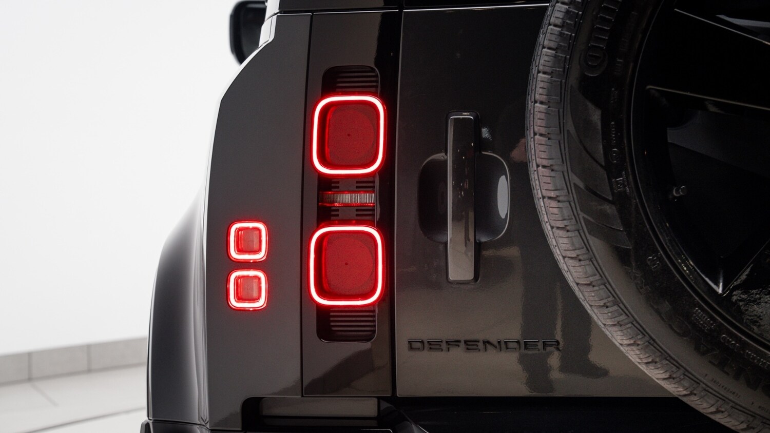 Used Land Rover Defender 2024 for sale - 77959981: Photo 43