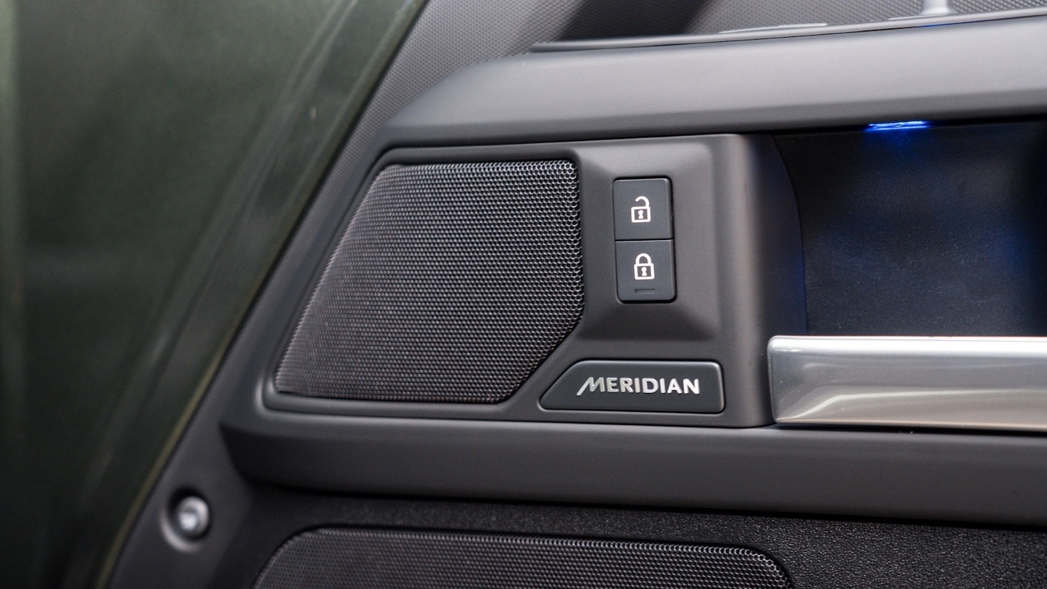 Used Land Rover Defender 2025 for sale - 77235556: Photo 14