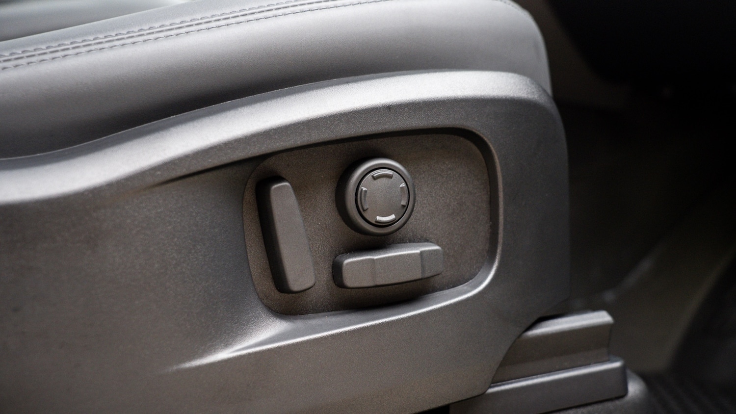 Used Land Rover Defender 2025 for sale - 77235556: Photo 15