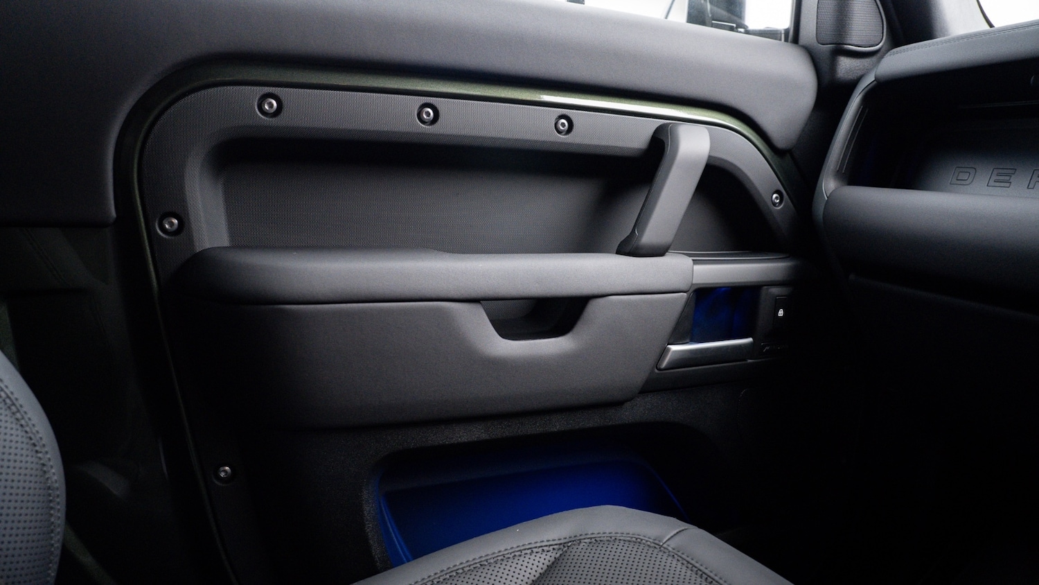 Used Land Rover Defender 2025 for sale - 77235556: Photo 24