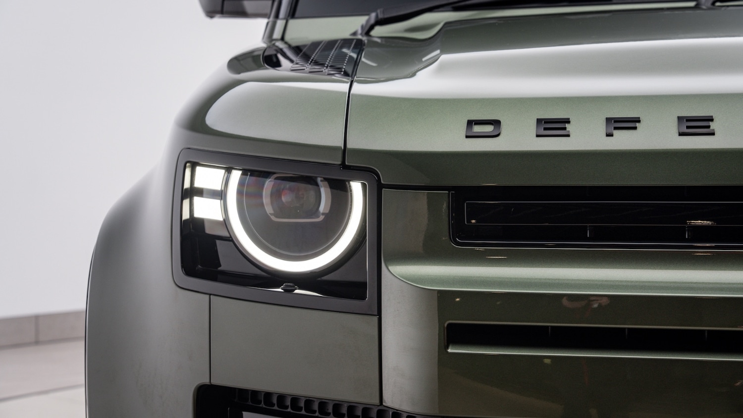 Used Land Rover Defender 2025 for sale - 77235556: Photo 6