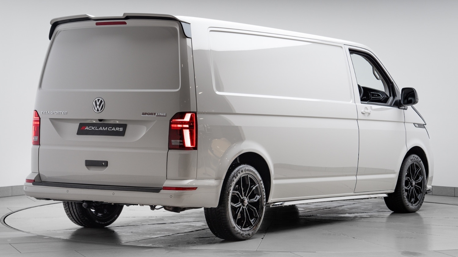 Used Volkswagen Transporter 2024 for sale - 77247960: Photo 7