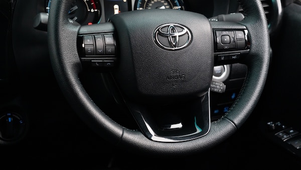 Used Toyota Hilux 2025 for sale - 76289812: Photo 15