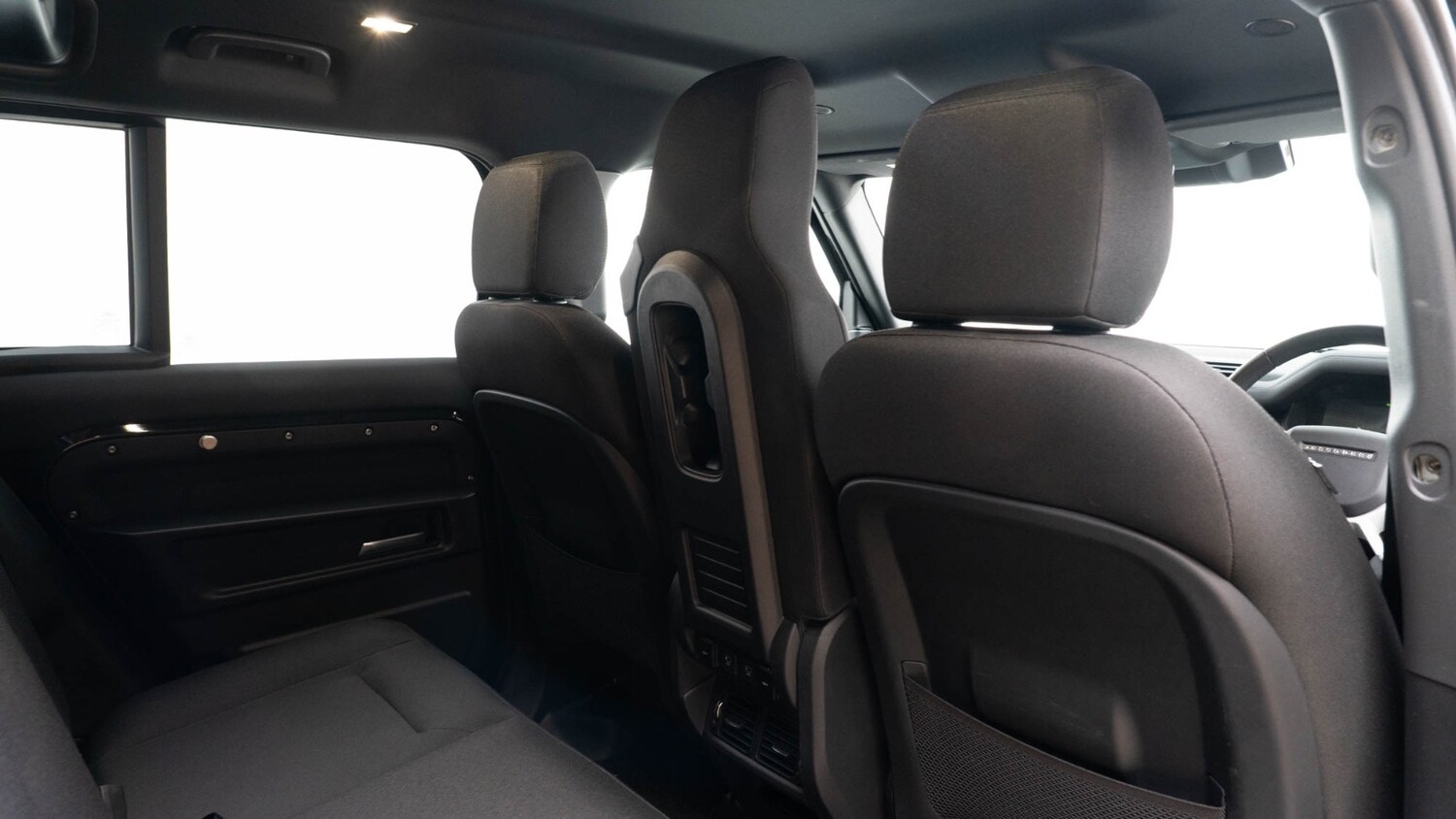 Used Land Rover Defender 2023 for sale - 76104301: Photo 15