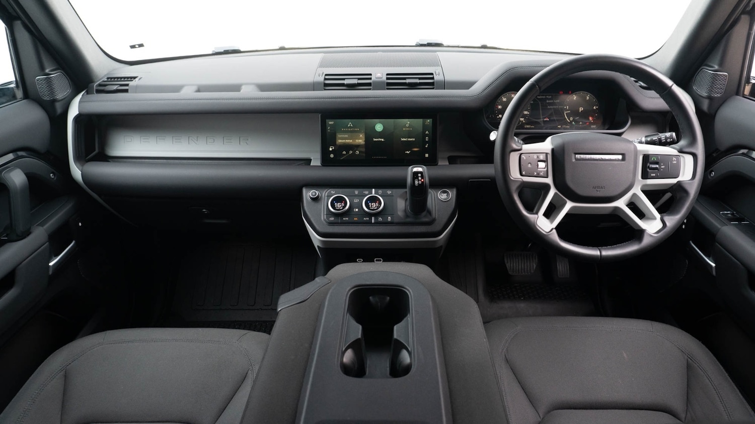 Used Land Rover Defender 2023 for sale - 76104301: Photo 2