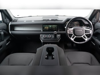 Used Land Rover Defender 2023 for sale - 76104301: Photo 2