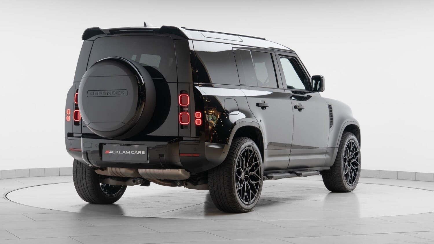 Used Land Rover Defender 2023 for sale - 76104301: Photo 7