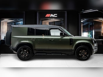 Used Land Rover Defender 2026 for sale - 79269508: Photo