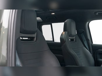 Used Land Rover Defender 2025 for sale - 77778334: Photo