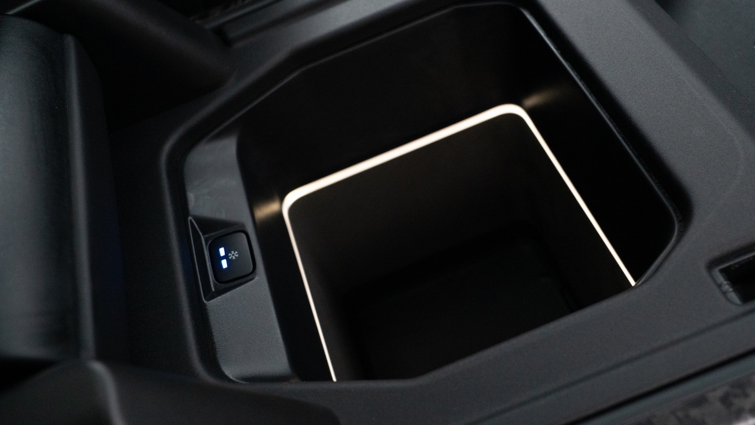 Used Land Rover Defender 2025 for sale - 77778334: Photo 41