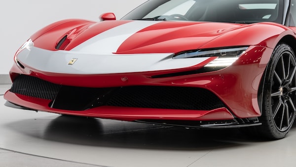 Used Ferrari SF90 Stradale 2021 for sale - 75537310: Photo 12