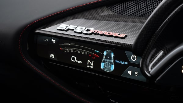 Used Ferrari SF90 Stradale 2021 for sale - 75537310: Photo 41