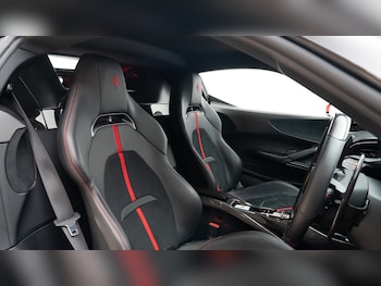 Used Ferrari SF90 Stradale 2021 for sale - 75537310: Photo