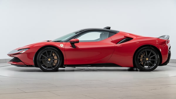 Used Ferrari SF90 Stradale 2021 for sale - 75537310: Photo 5