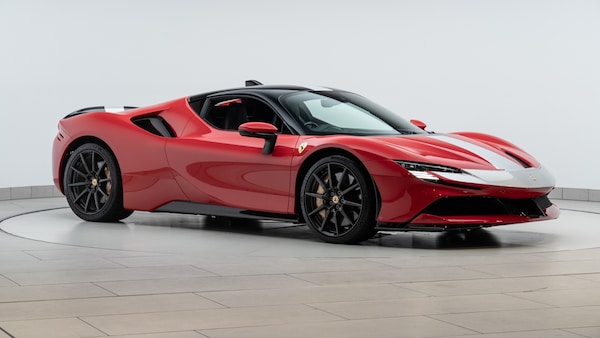 Used Ferrari SF90 Stradale 2021 for sale - 75537310: Photo 9