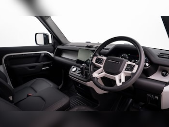 Used Land Rover Defender 2024 for sale - 78343892: Photo