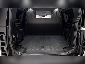 Used Land Rover Defender 2024 for sale - 78343892: Photo