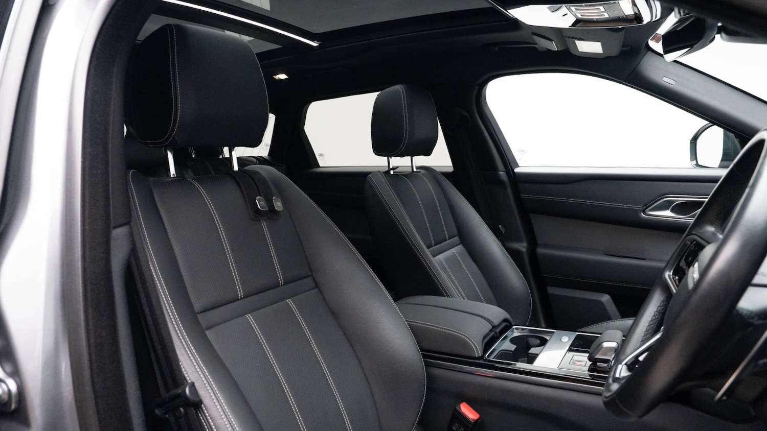 Used Land Rover Range Rover Velar 2022 for sale - 77485064: Photo 3