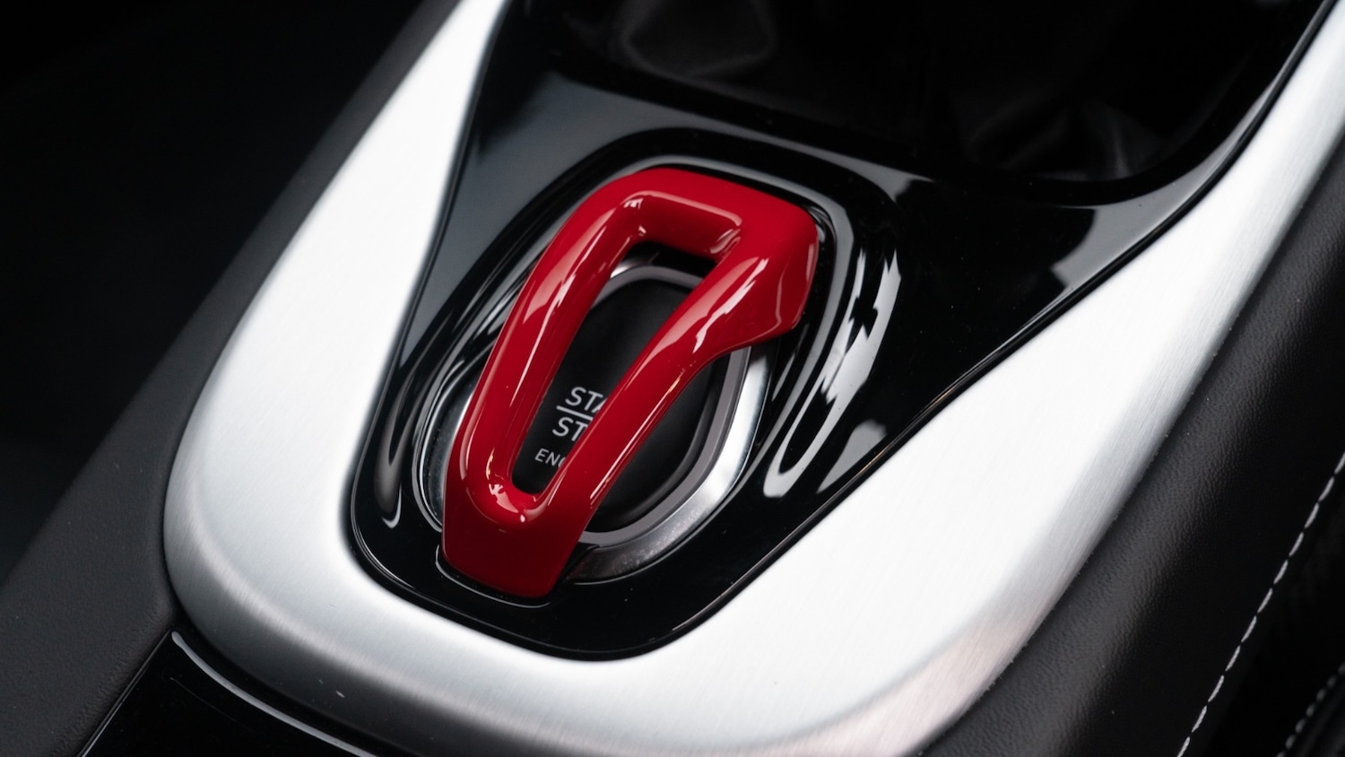 Used Lotus Emira 2024 for sale - 76684168: Photo 16