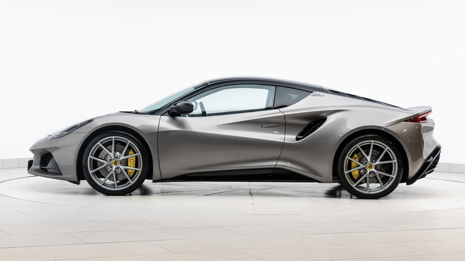 Used Lotus Emira 2024 for sale - 76684168: Photo 6