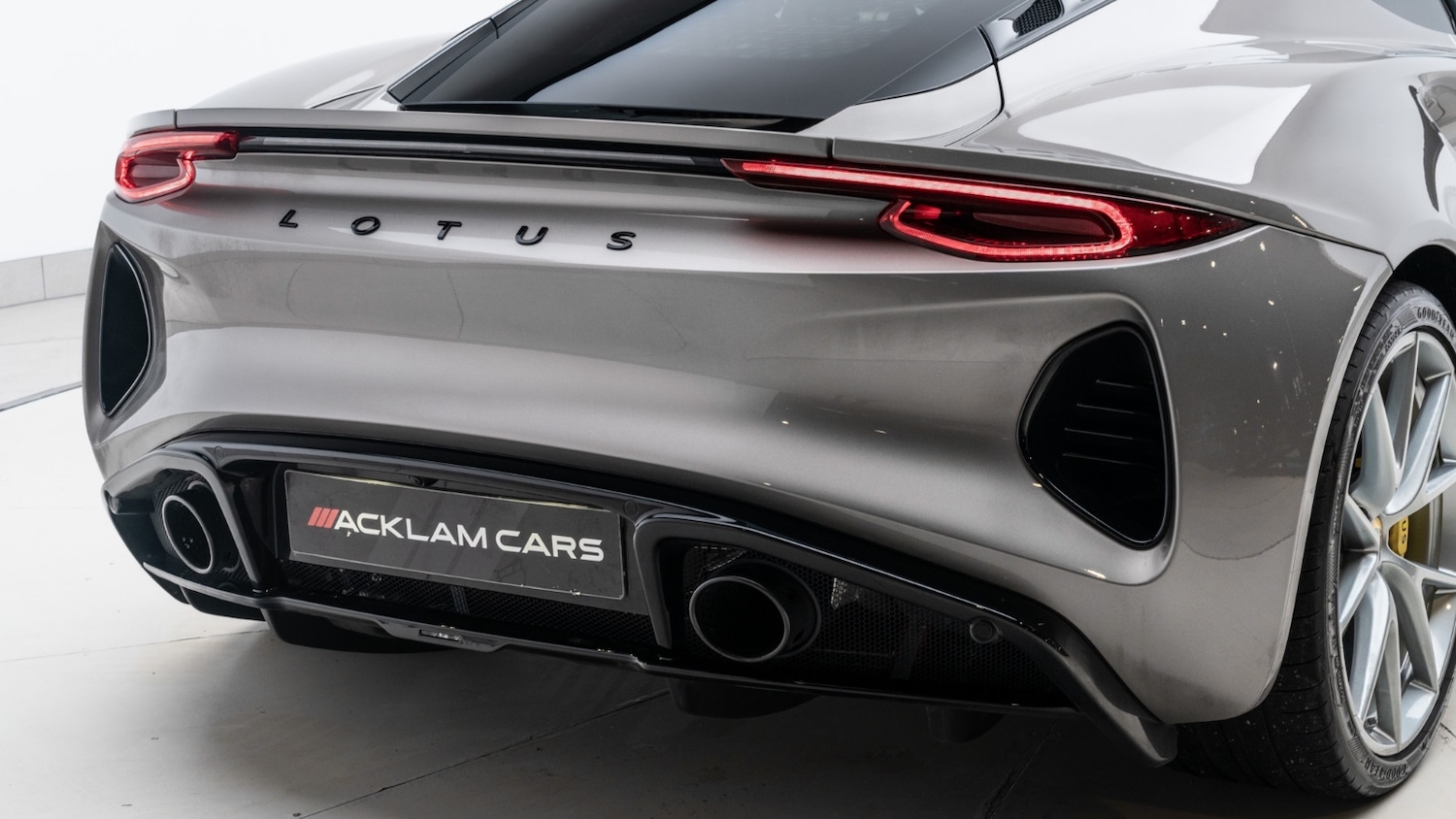 Used Lotus Emira 2024 for sale - 76684168: Photo 8