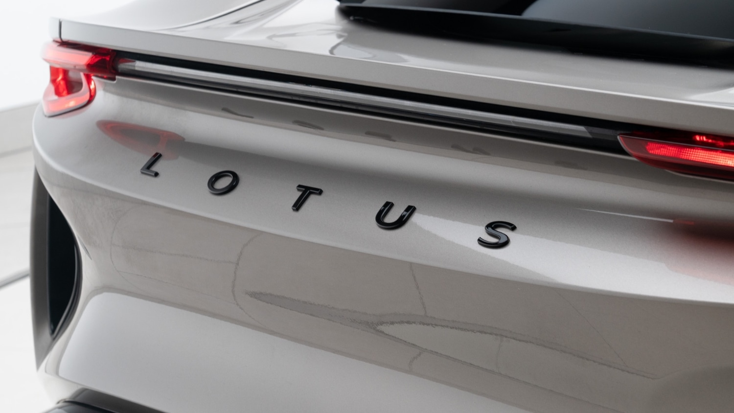 Used Lotus Emira 2024 for sale - 76684168: Photo 9