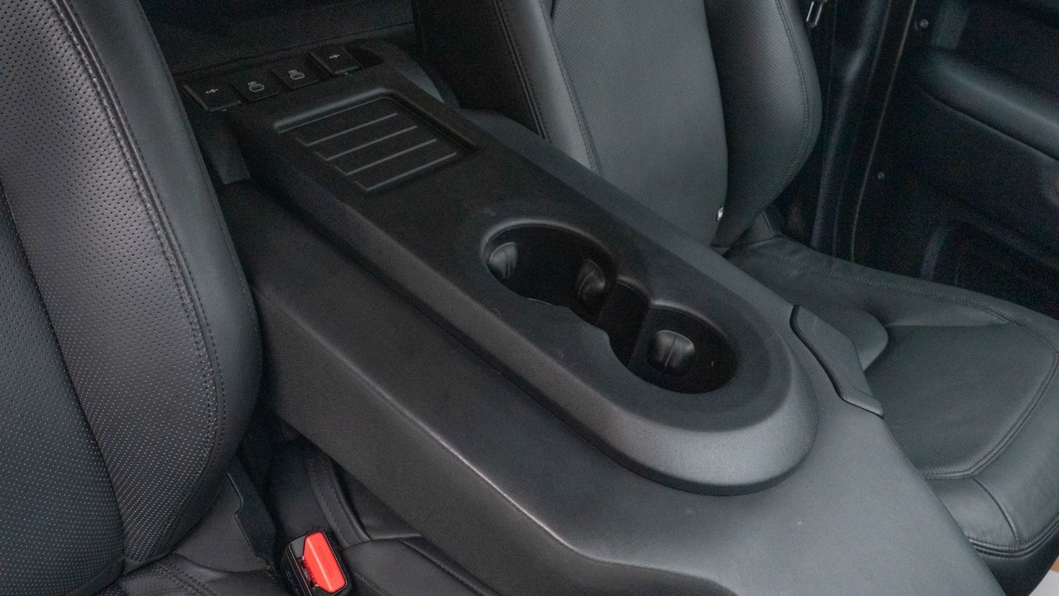 Used Land Rover Defender 2023 for sale - 76589825: Photo 14