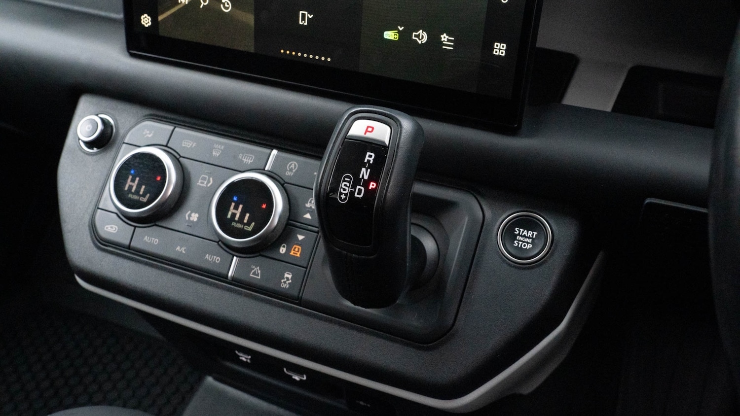 Used Land Rover Defender 2023 for sale - 76589825: Photo 17