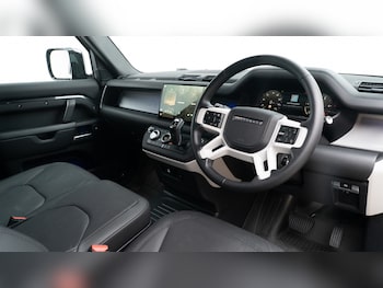 Used Land Rover Defender 2024 for sale - 78512861: Photo