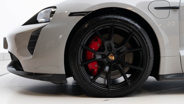 Used Porsche Taycan 2023 for sale - 76203922: Photo 10